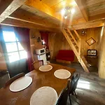 La Feerique - Les Pieds Dans Le Pre Landhaus *