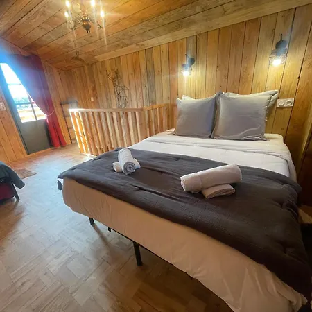 La Féerique - Les Pieds Dans Le Pré *