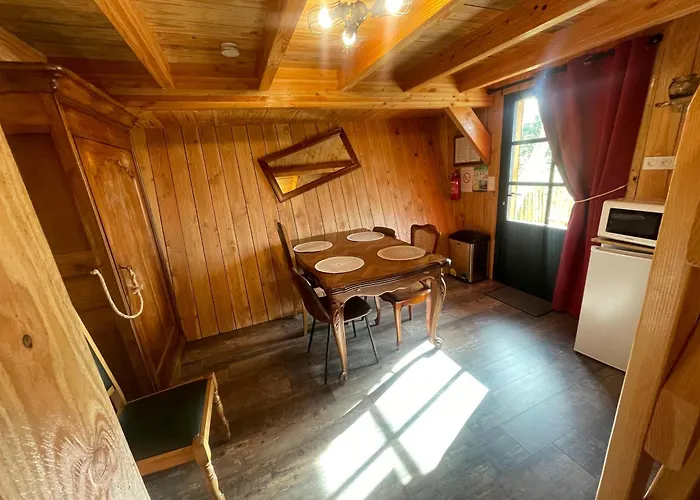 Landhaus La Feerique - Les Pieds Dans Le Pre *